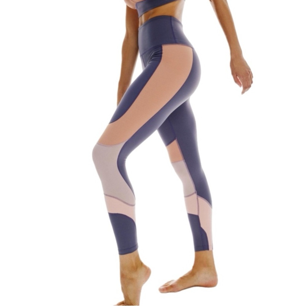 FREE PEOPLE Movement Topaz High Rise 7/8 Leggings in Color Block Purple XS